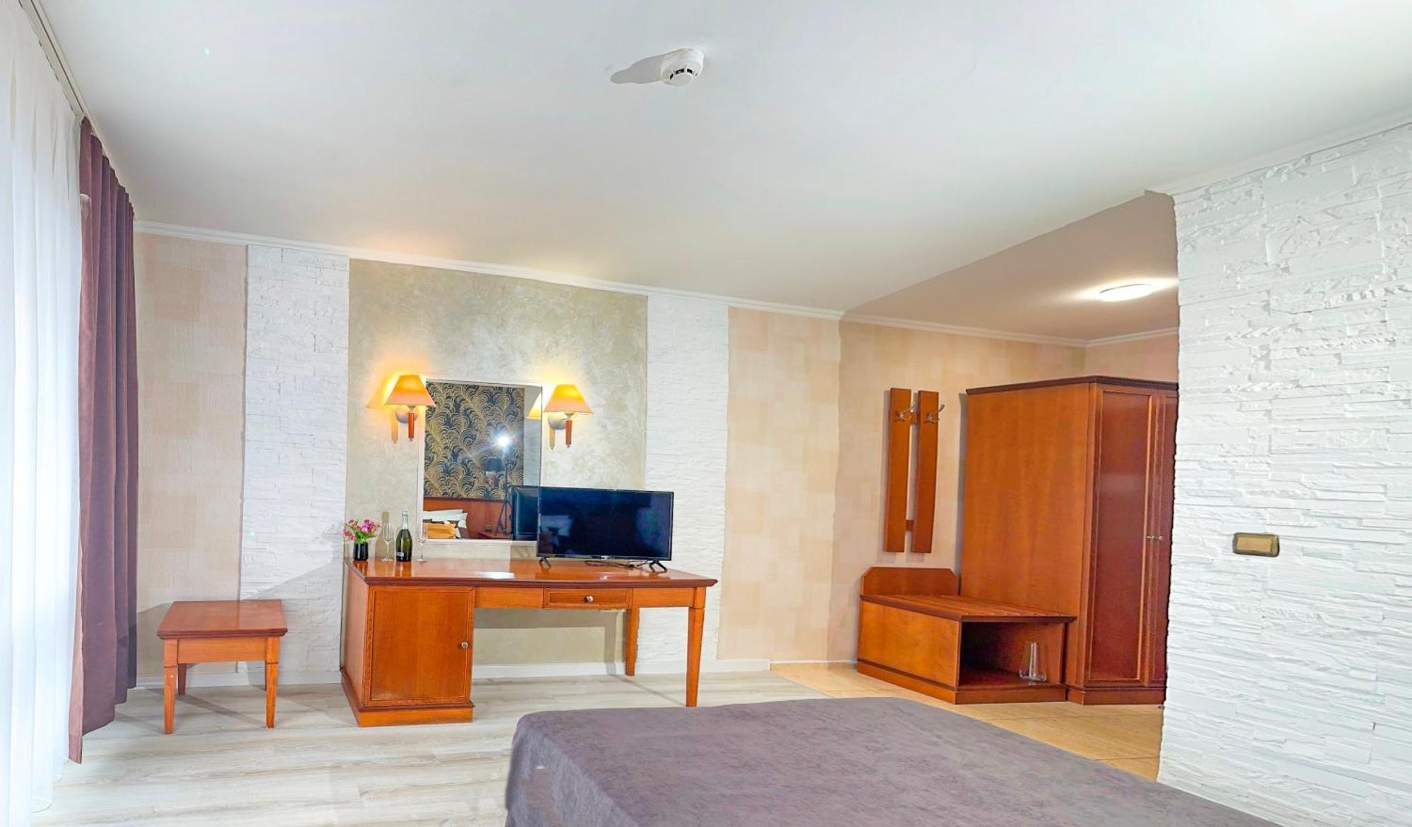 Hotel Yo سينتس قسطنطين وهيلينا المظهر الخارجي الصورة