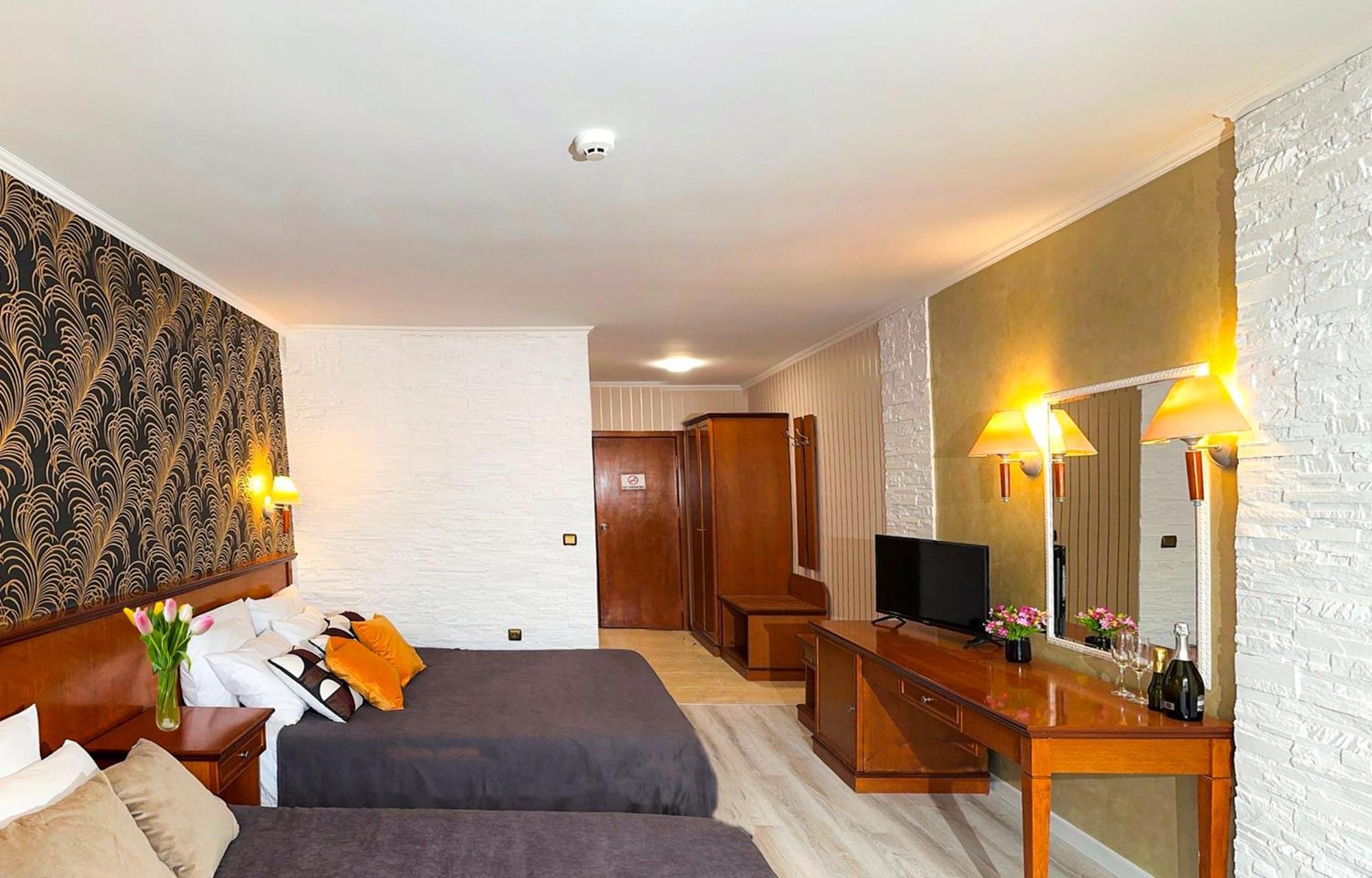 Hotel Yo سينتس قسطنطين وهيلينا المظهر الخارجي الصورة